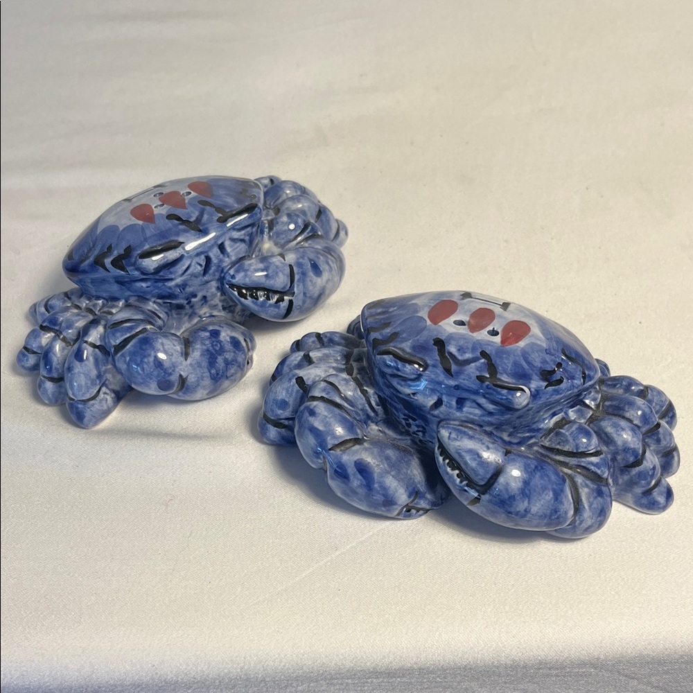 Blue Ceramic Crab Salt and Pepper Shaker Figurines Beach themed